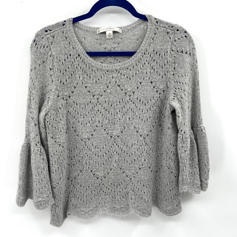 LC Lauren Conrad smoke gray bell sleeve lightweight short sleeve sweater top M
